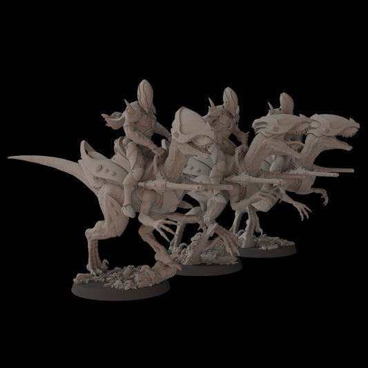 Aeterni Primeval Deinonichus riders x 3, Eldar Ones, Fantasy Cult Miniatures