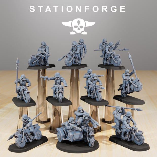 Bike Riders of the Grim Guard x 10, Rough Ground Division Division, Bi Bike Riders of the Grim Guard x 10, Rough Ground Division Division, Bi